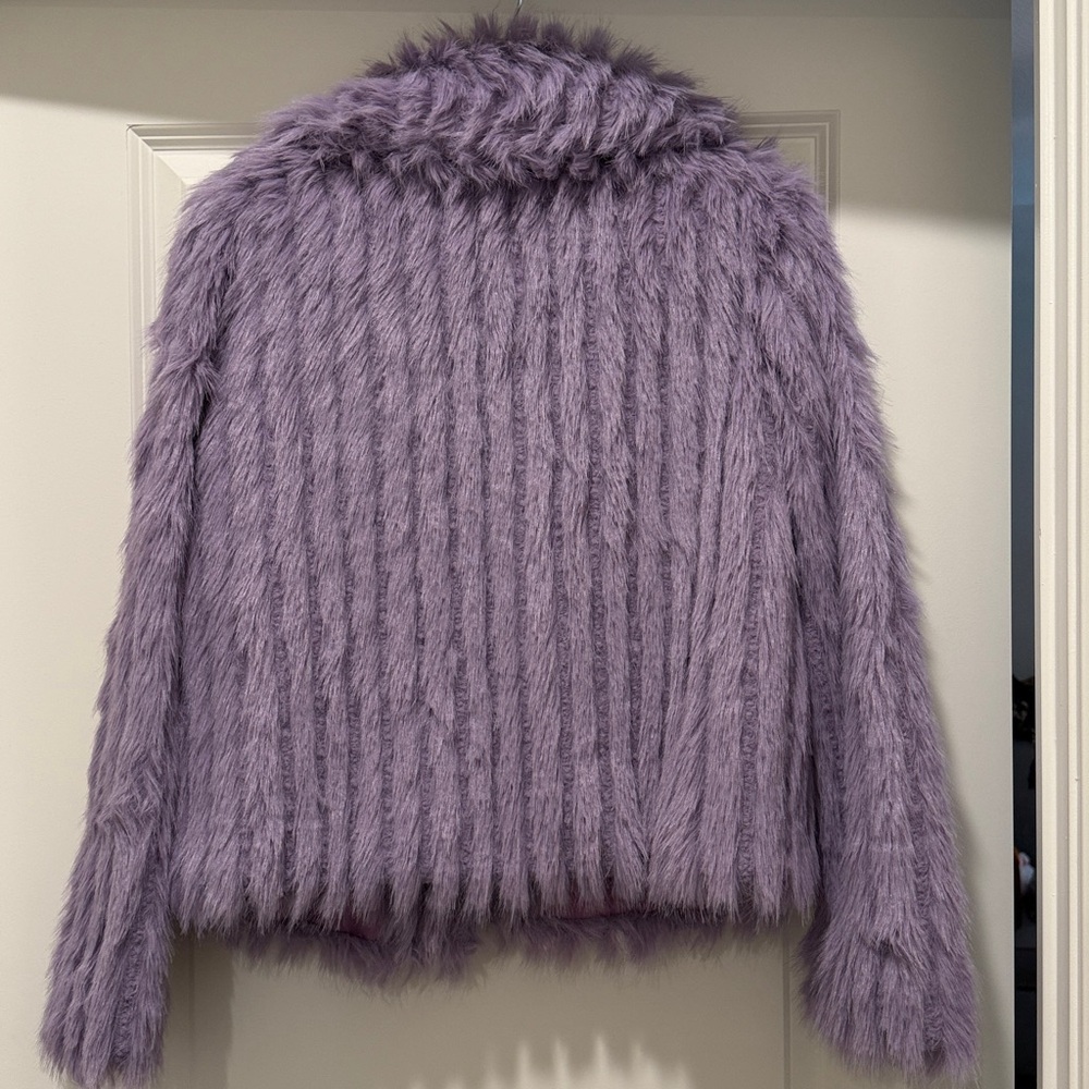 ShopEvelynne Lavender Faux Fur Jacket - Picture 5 of 8